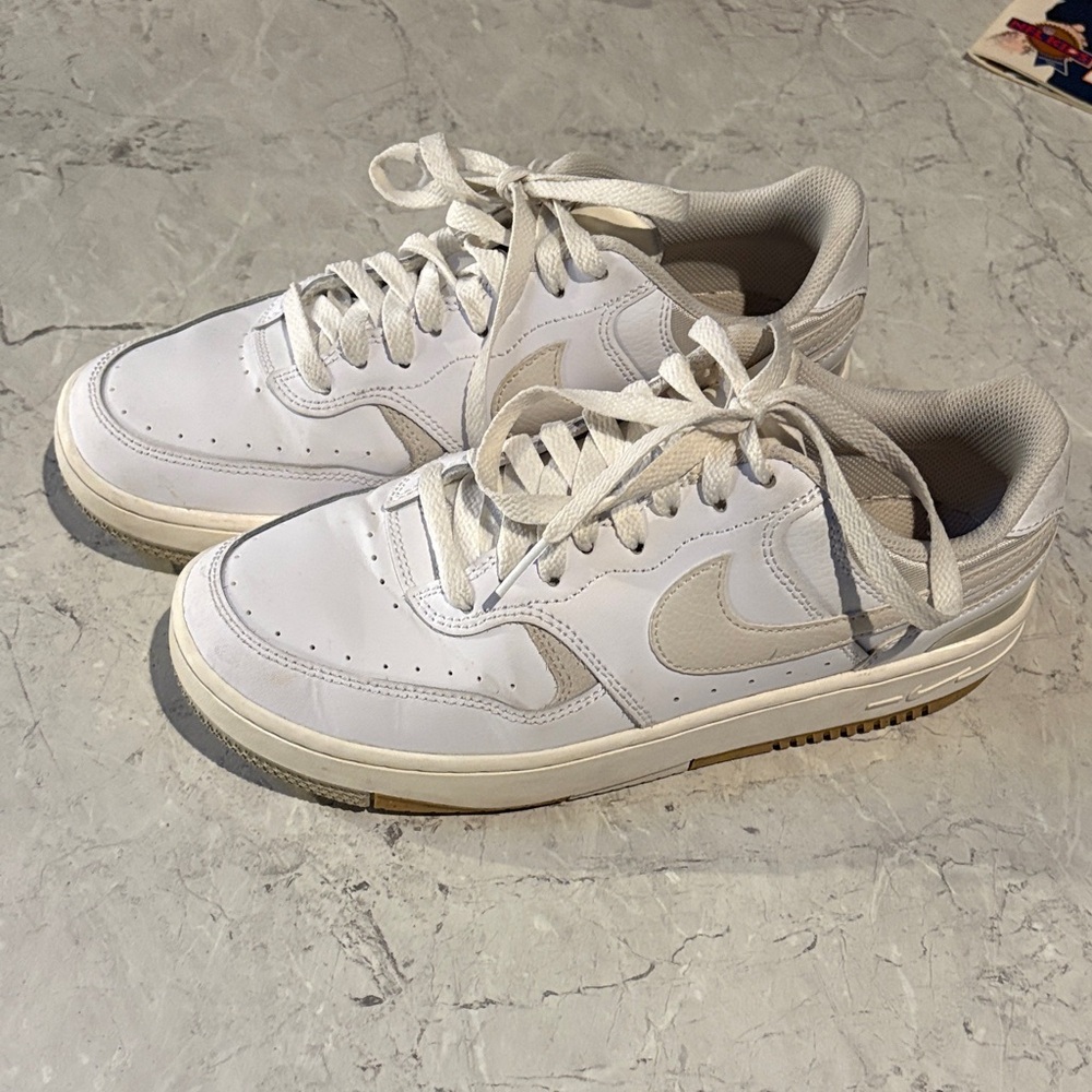 Nike Gammas Force Women's White and Tan Sneakers